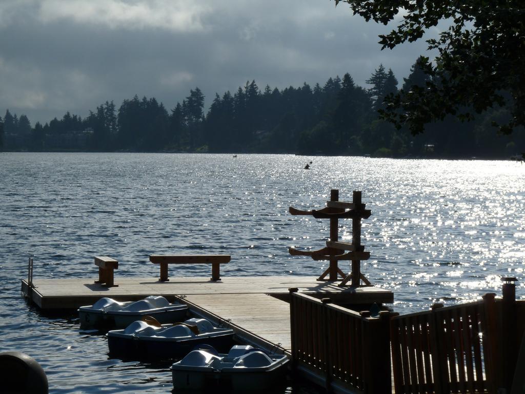 Inn On Long Lake Nanaimo Bagian luar foto